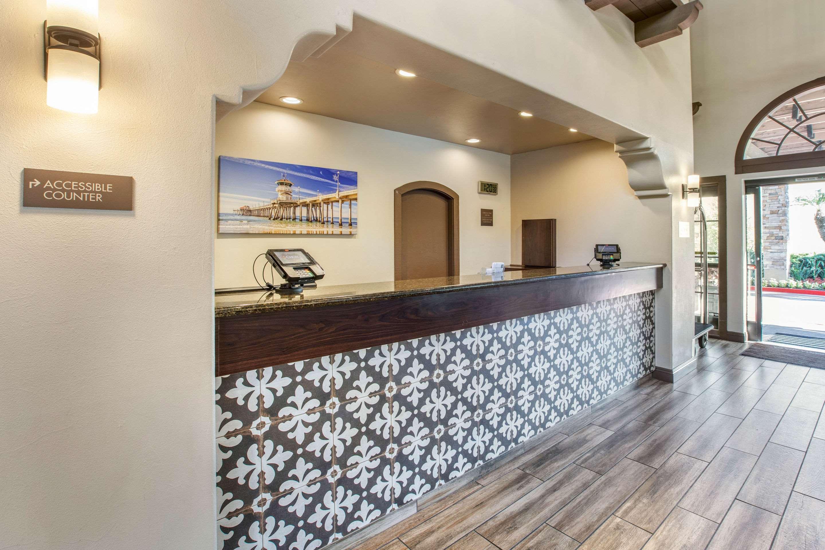 סנטה אנה Comfort Inn & Suites Orange County John Wayne Airport מראה חיצוני תמונה