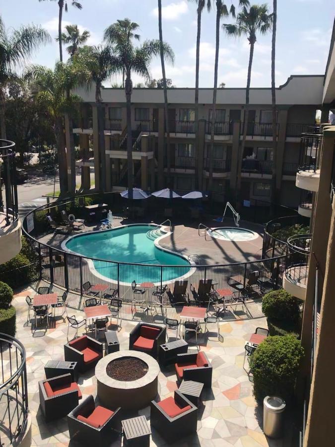 סנטה אנה Comfort Inn & Suites Orange County John Wayne Airport מראה חיצוני תמונה