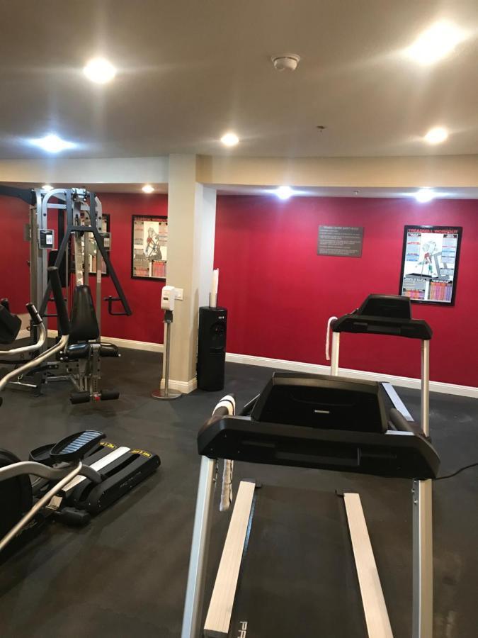סנטה אנה Comfort Inn & Suites Orange County John Wayne Airport מראה חיצוני תמונה